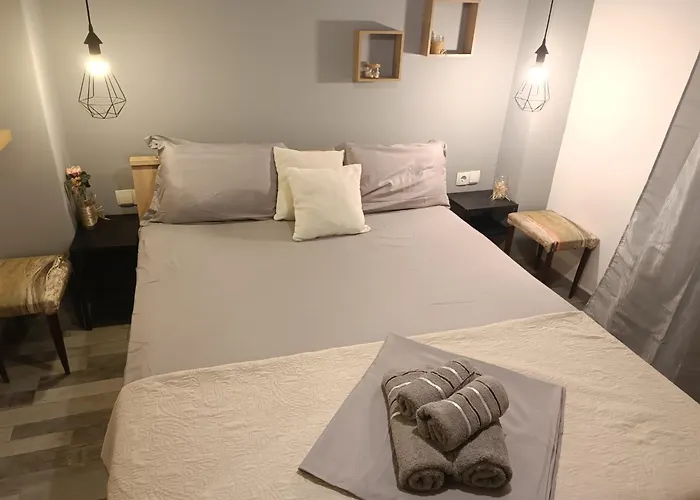 Ellia Close To The Aristotelous Square *